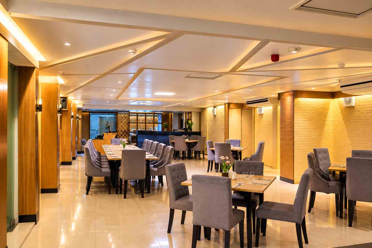 Club Lounge - Interior 2